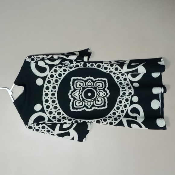 Méchant Black and White Patterned Pull Over Sweater w Front Design Button S - Picture 7 of 8